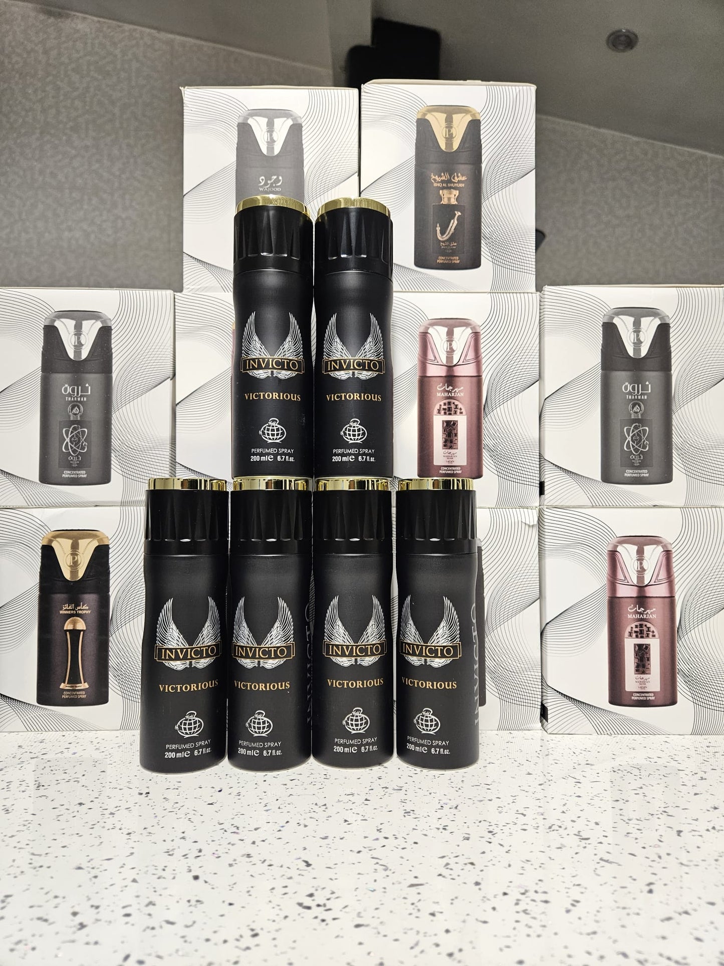 Invicto Victorious Deodorant Body Spray, 200ml,op Notes: Lemon, Pink Peppercorns. Heart Notes: Incense, Lavender. Base Notes: Tonka Bean, Amber