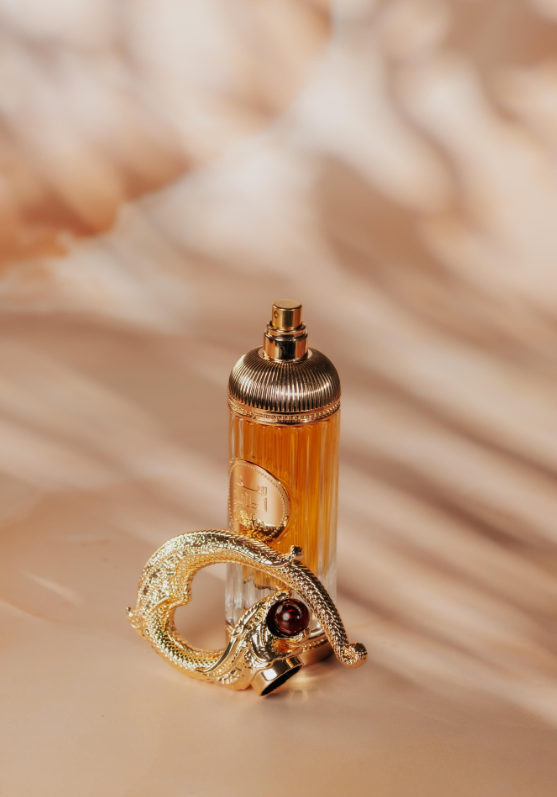 Sehr by Lattafa Perfumes is a Amber Floral fragrance for women and men.